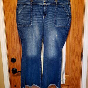 TORRID MID-RISE FLARE VINTAGE STRETCH JEANS